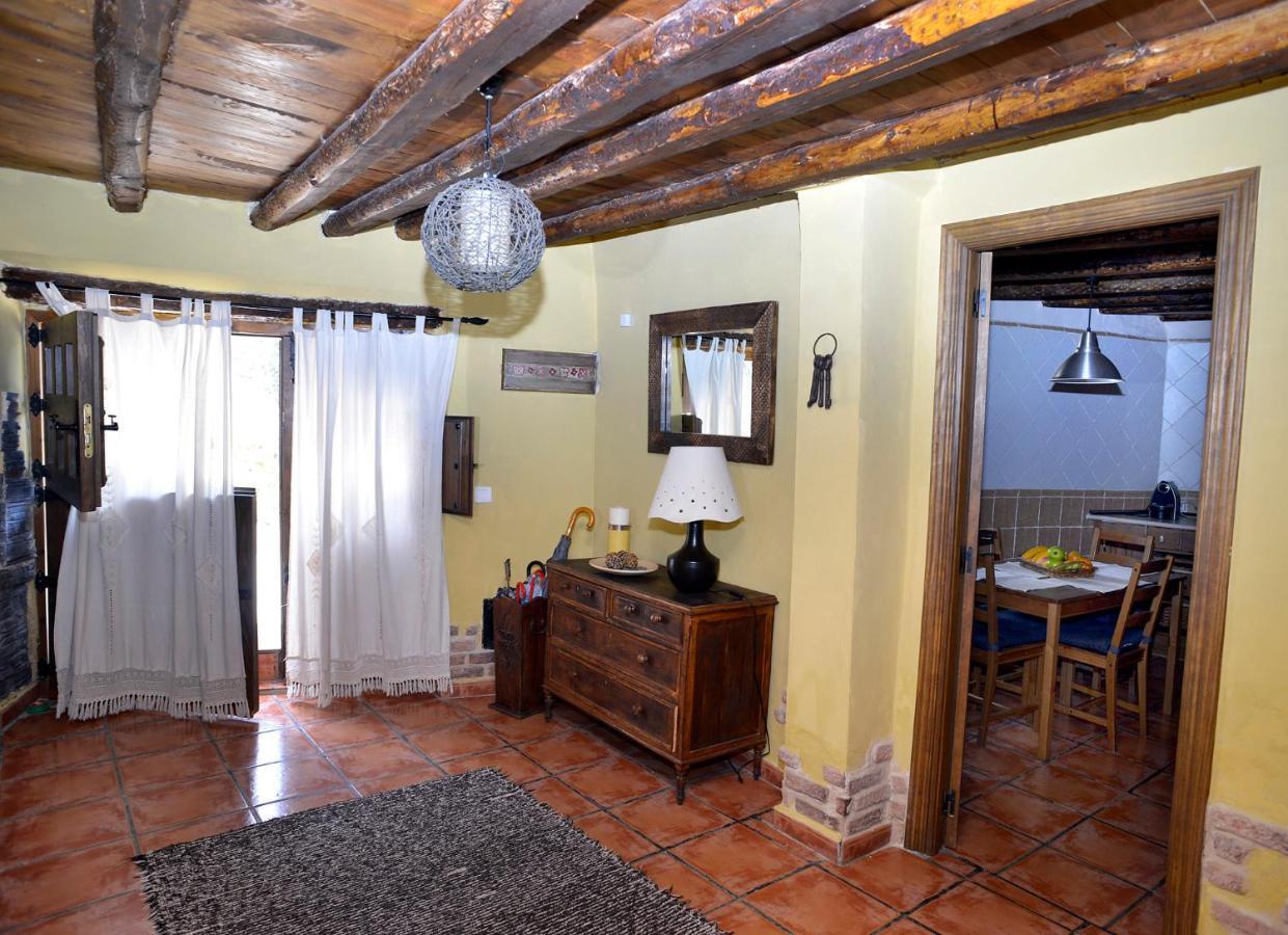 Pensjonat La Casita De Leire Tamajon Zewnętrze zdjęcie